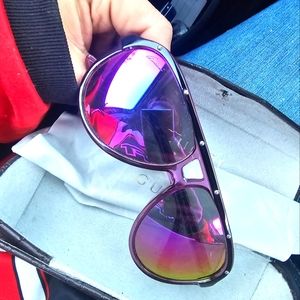 Unisex Gucci sunglasses